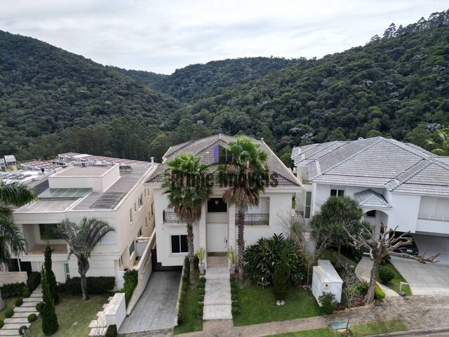 Casa para Venda em Santana de Parnaíba - 4