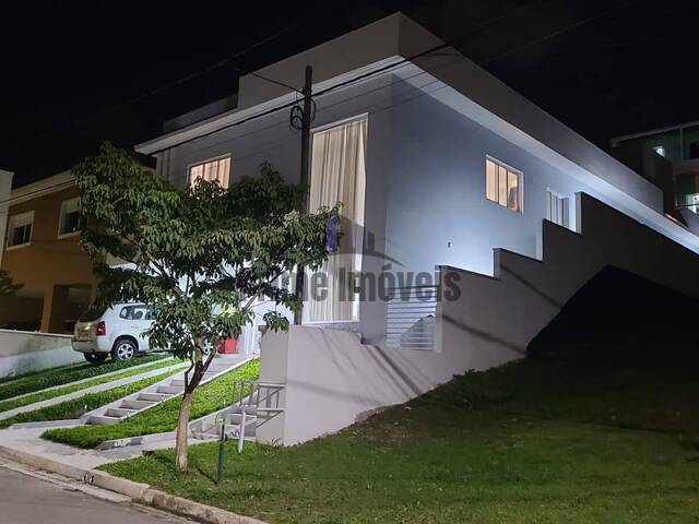 #80 - Casa para Venda em Santana de Parnaíba - SP